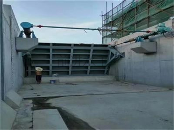 漫画羞羞日漫升降坝