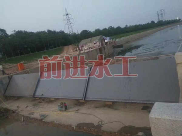 下卧式翻板钢羞羞漫画网址